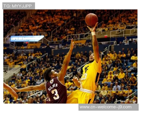 2001年NBA总决赛首场湖人与76人激战回顾与精彩瞬间分析